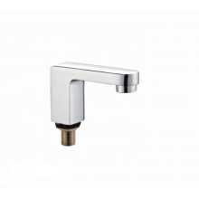 Factory Deck-Mounted  brass  bathtub faucet mixer surface mounted shower tap